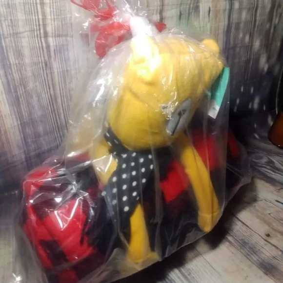 Pillow Buddy + Throw - Picture 3 of 4